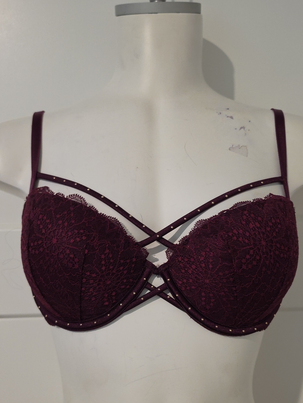 Victoria's Secret PINK Studded Lace Strappy Push-Up Bra